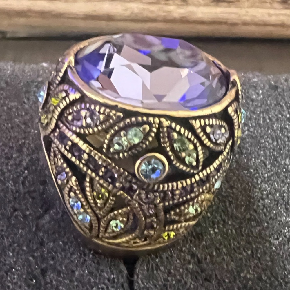 Heidi Daus Ring size 6